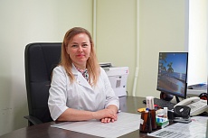 Заведующая терапевтическим отделением-врач-терапевт Тарасова Дарья Сергеевна